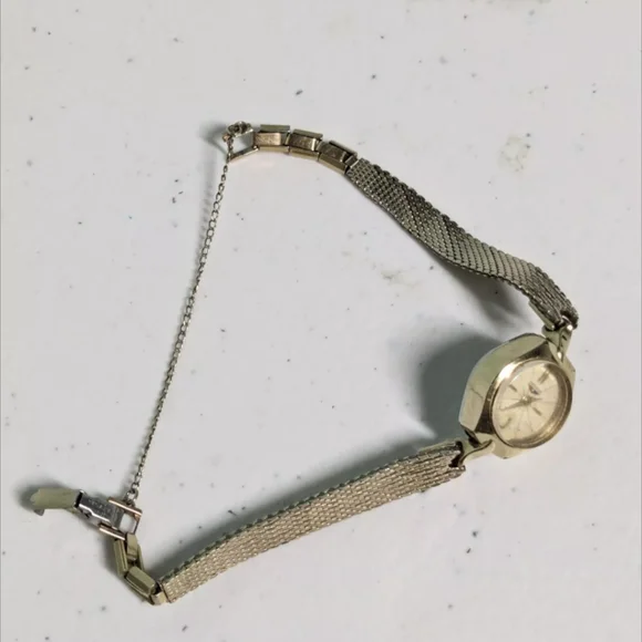 Benrus RARE Vintage 60s 14K Gold 20 Micron Plating Women's Watch - Working Watches
